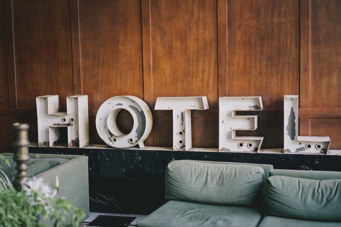 10 things the hospitality industry would gain from using antimicrobial coating for their regular maintenance and cleaning regime